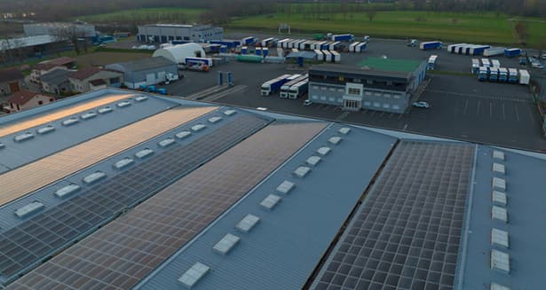 instalación de placas solares para naves industriales, comercios por placa a placa